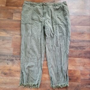 Aerie Olive Green Frayed Bottom Cropped Pants
